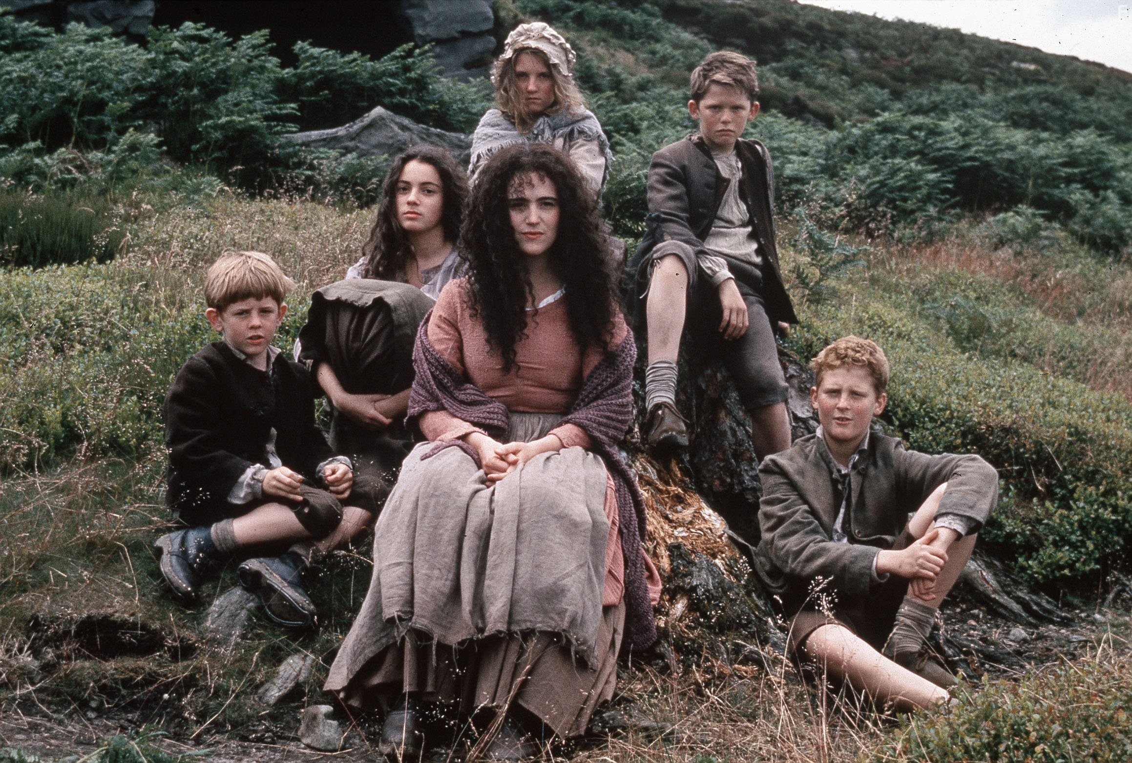 Leanne Bradford, Luke Conway, Fiona Dixon, Danny Lee, Andrew McWilliams, and Tracy Whitwell in The Dwelling Place (1994)