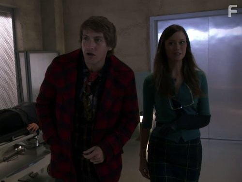 Fran Kranz and Summer Glau in Кукольный дом (2009)