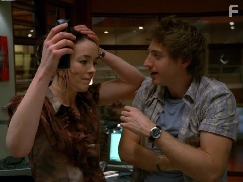 Fran Kranz and Olivia Williams in Кукольный дом (2009)