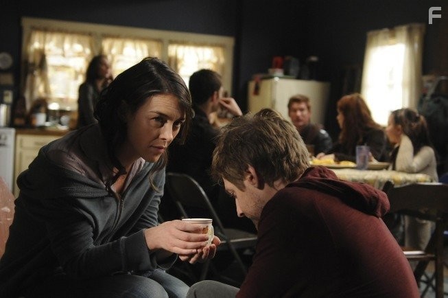 Fran Kranz and Olivia Williams in Кукольный дом (2009)