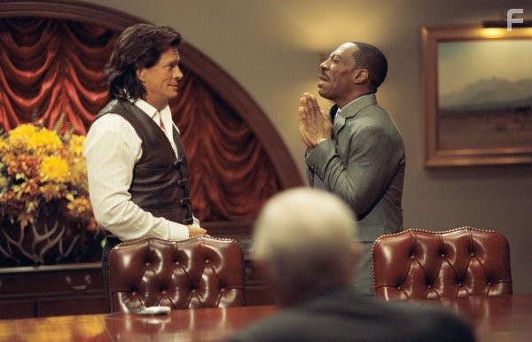 Eddie Murphy and Thomas Haden Church in Представь себе (2009)