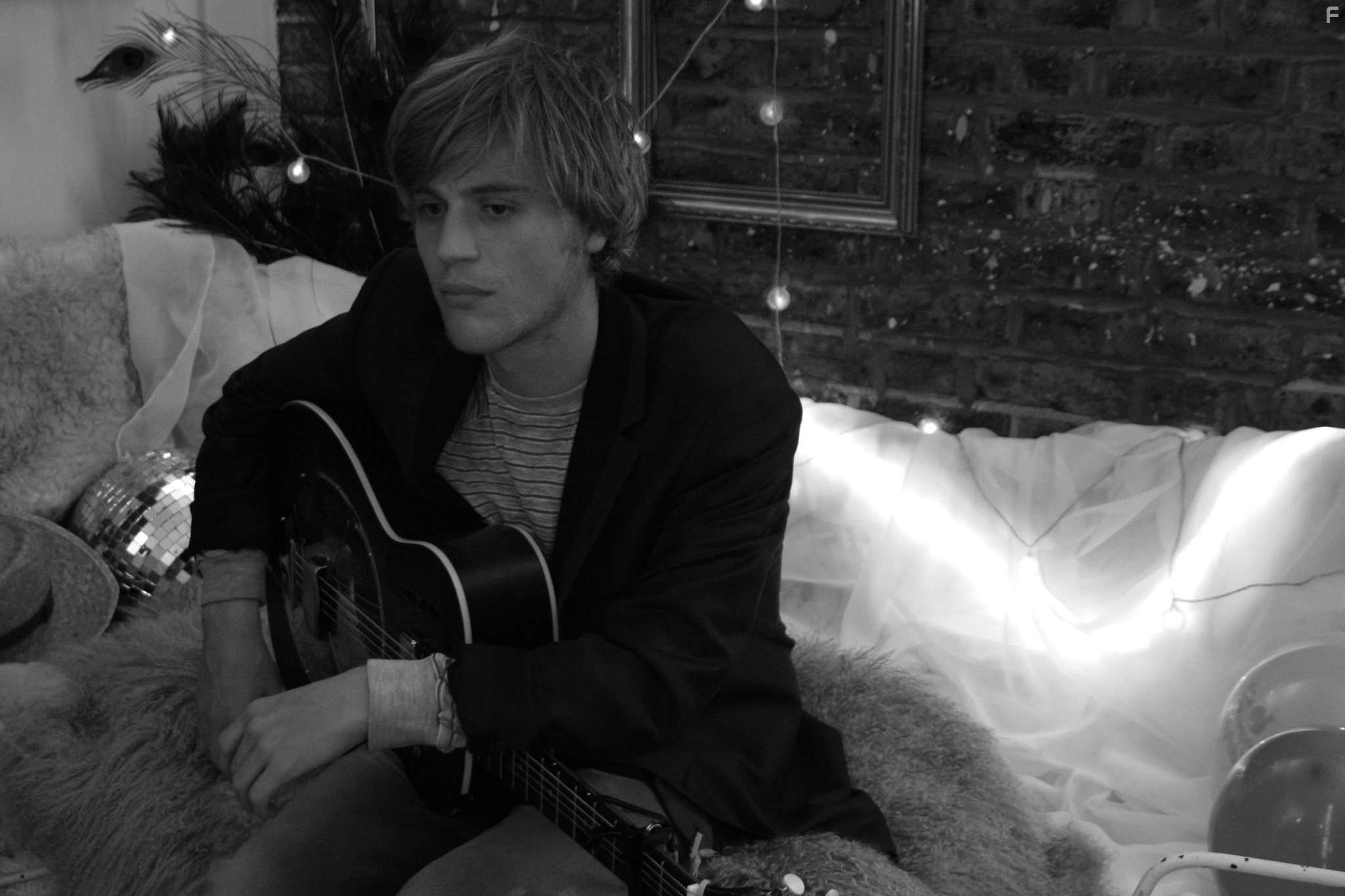 Johnny Flynn in Lotus Eaters (2011)