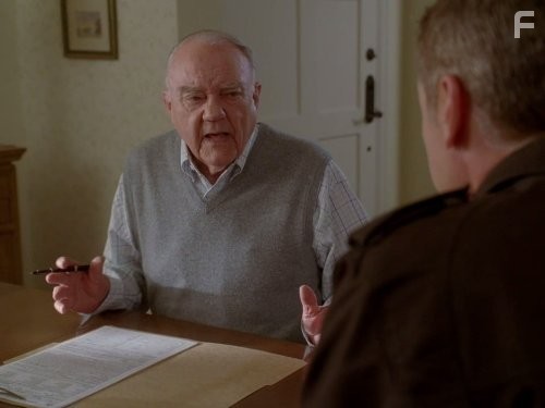 Отчаянные домохозяйки (2004)