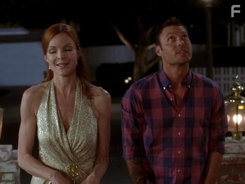 Отчаянные домохозяйки (2004)