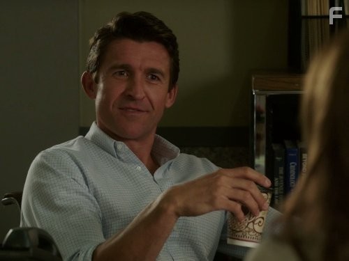 Отчаянные домохозяйки (2004)