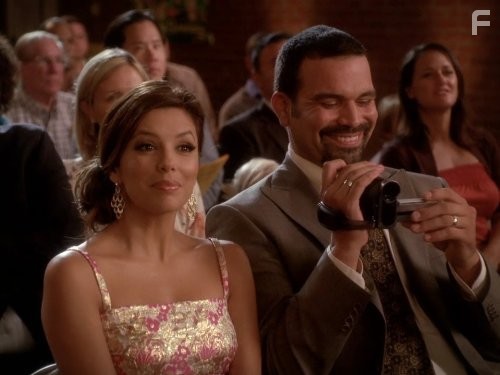 Отчаянные домохозяйки (2004)