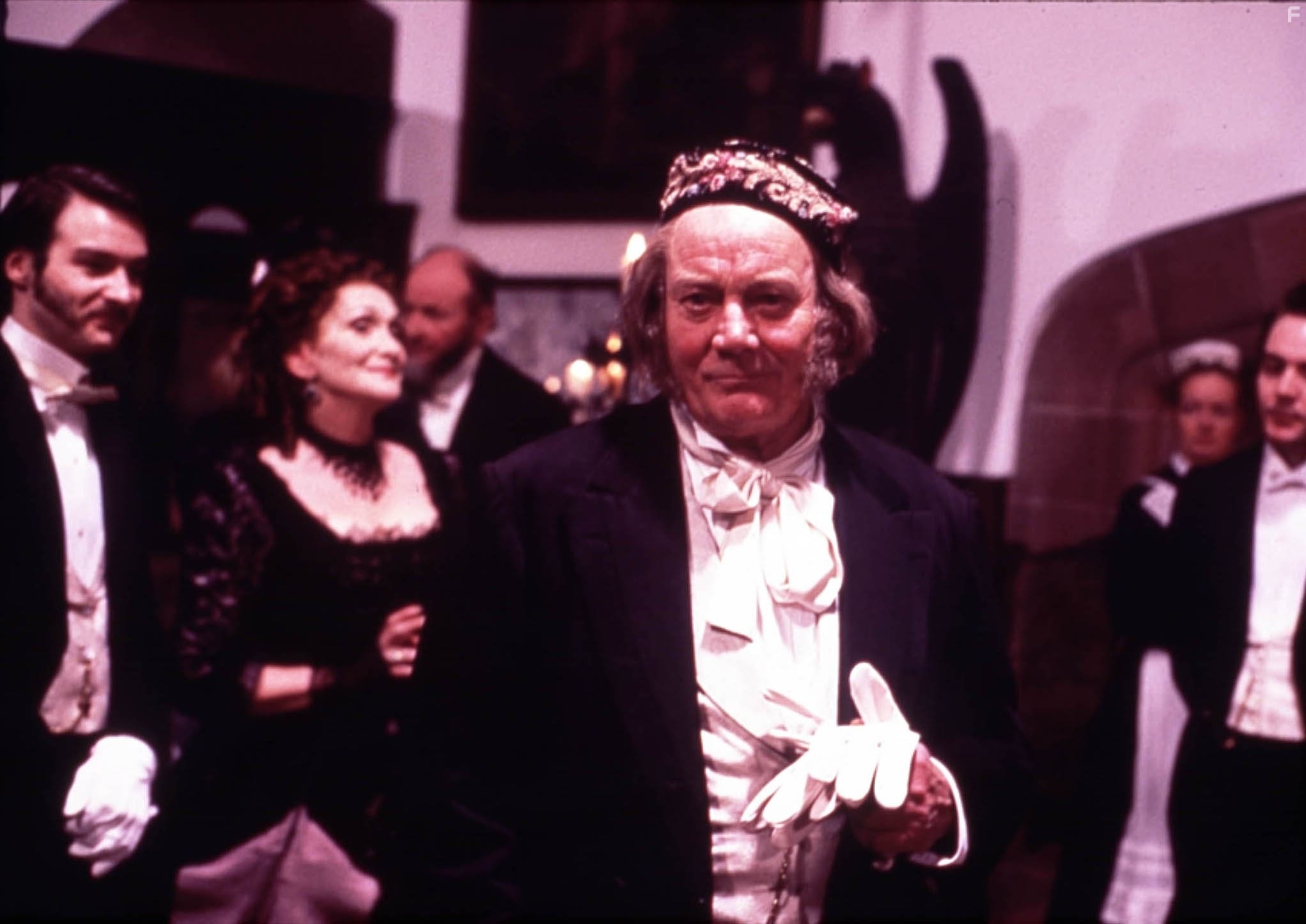 Denholm Elliott and Si?n Phillips in The Black Candle (1991)