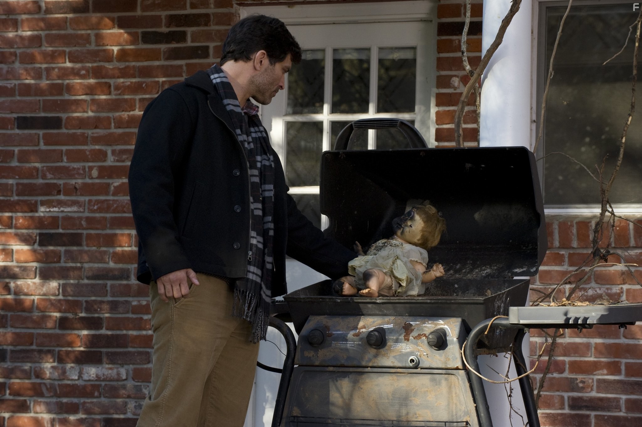 Johnathon Schaech in Темные круги (2013)