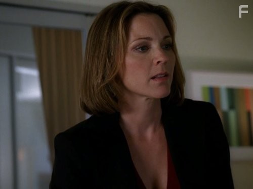 Kelli Williams in Lie to Me (2009)