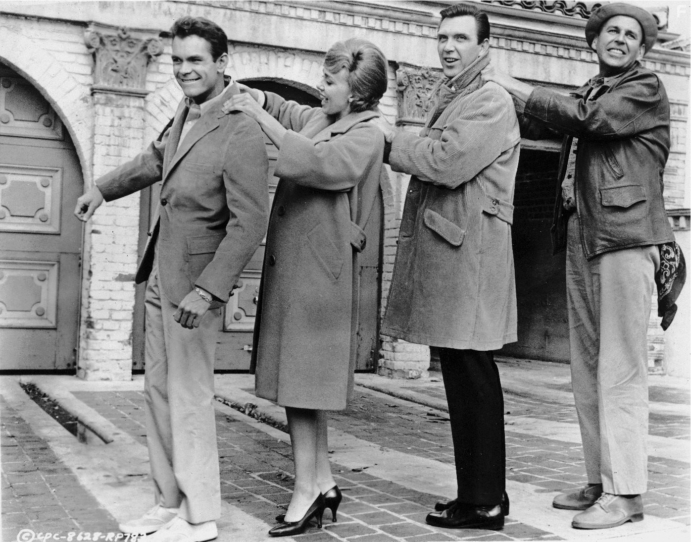 Paul Lynde, Edie Adams, Dean Jones, and Robert Lansing in Under the Yum Yum Tree (1963)