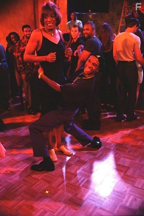 Tommy Davidson and Miguel A. N??ez Jr. in Суперстар (2002)