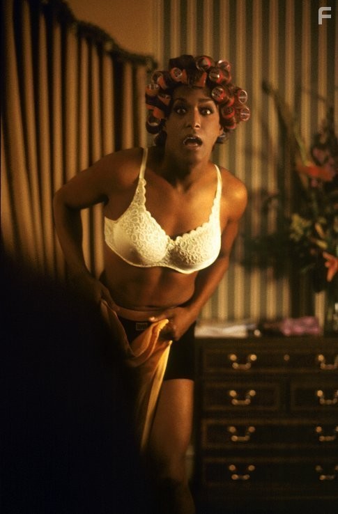 Miguel A. N??ez Jr. in Суперстар (2002)