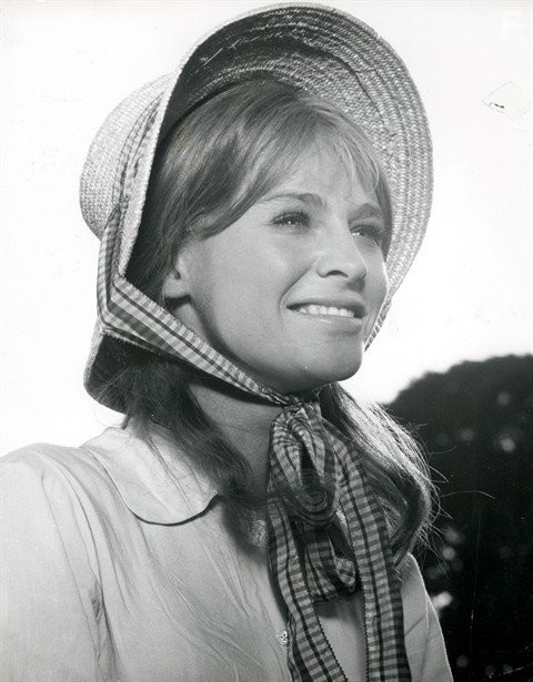 Julie Christie in Вдали от безумной толпы (1967)