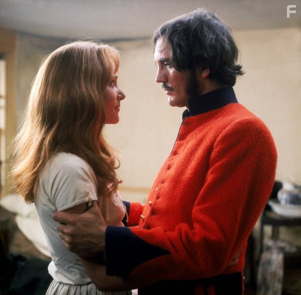 Terence Stamp and Prunella Ransome in Вдали от безумной толпы (1967)