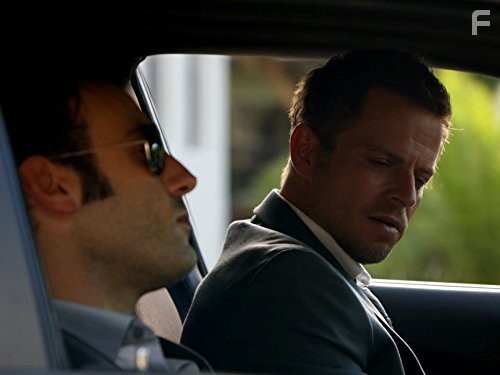 Carmine Giovinazzo and Coby Ryan McLaughlin in Грейсленд (2013)