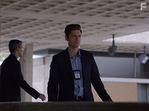 Aaron Tveit in Грейсленд (2013)