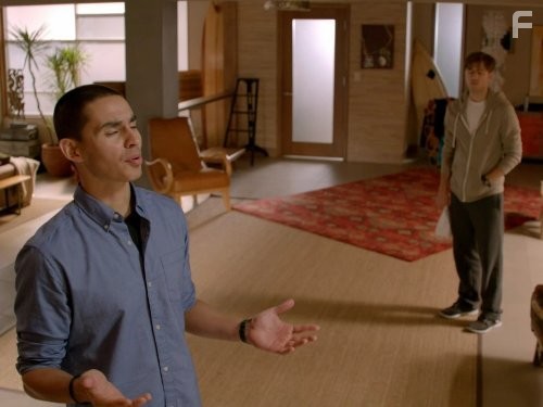 Manny Montana and Aaron Tveit in Грейсленд (2013)