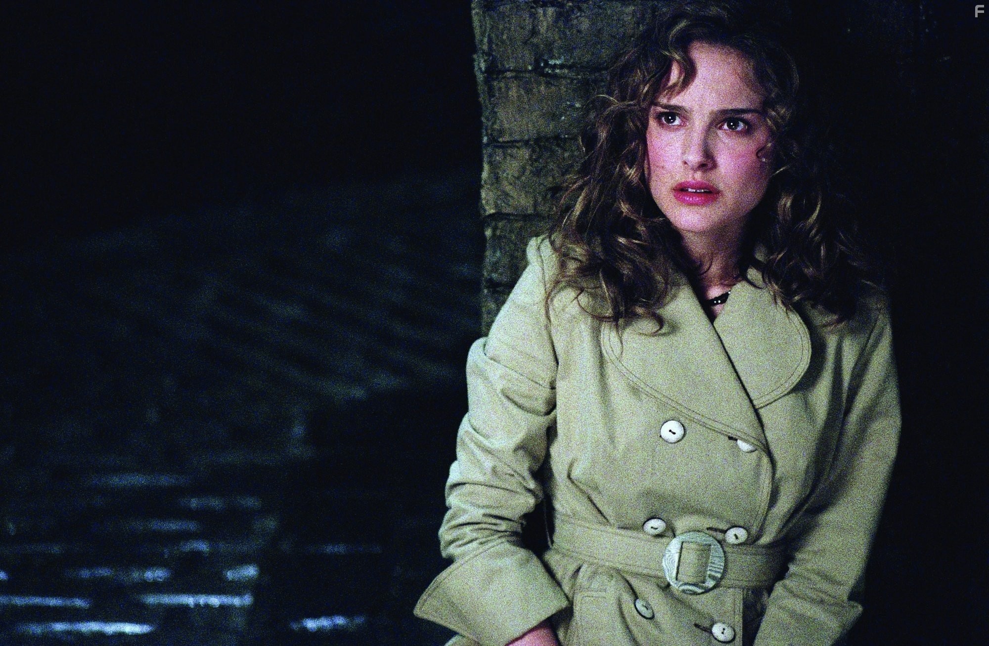 Natalie Portman in В значит Вендетта (2005)