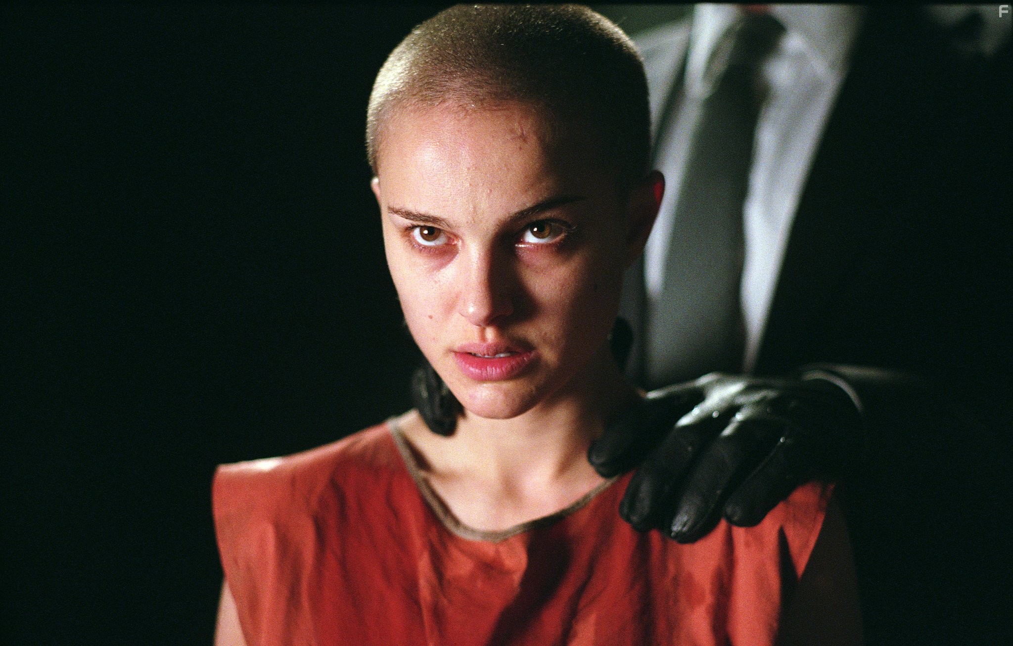 Natalie Portman in В значит Вендетта (2005)