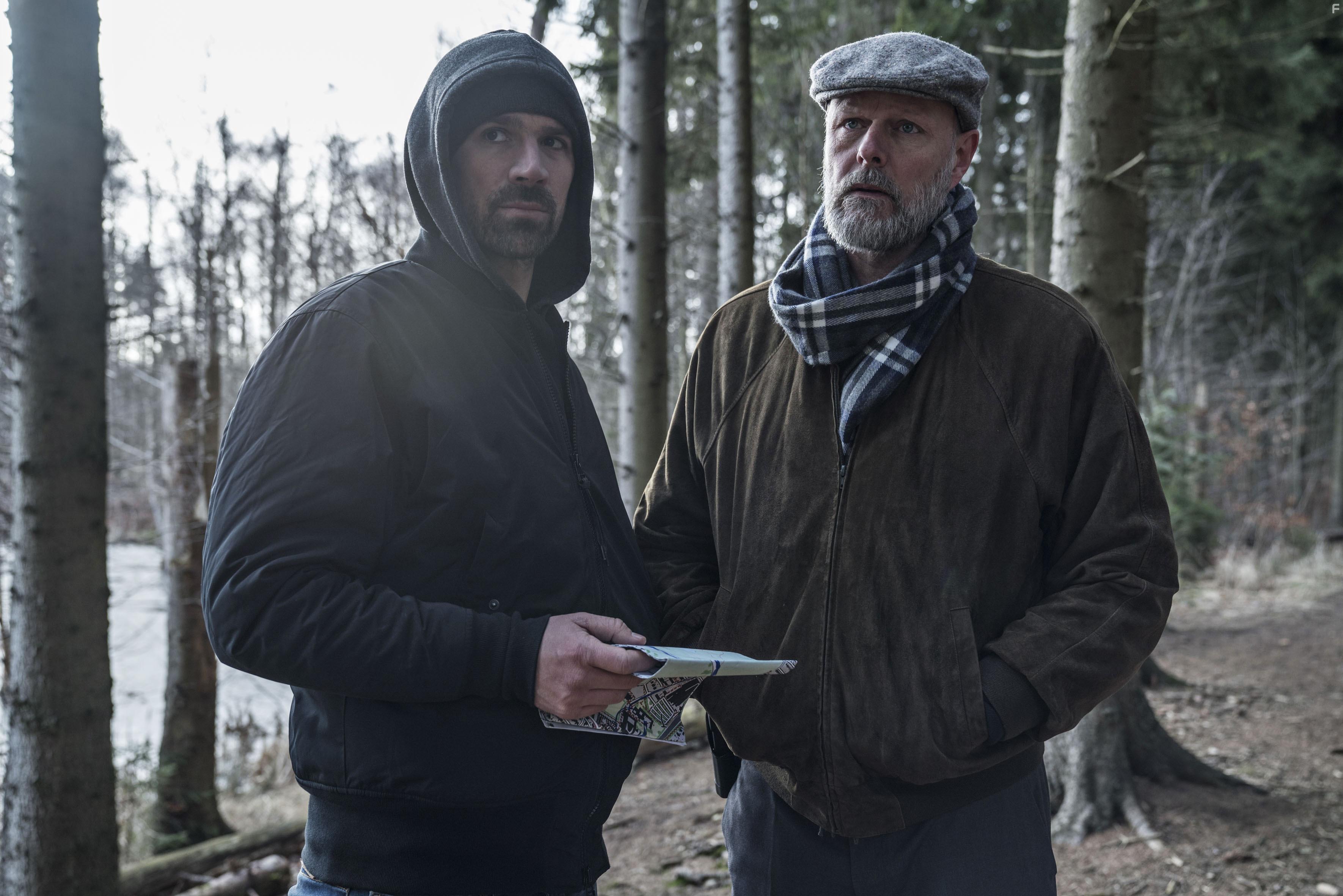 Uffe Rrbk Madsen and Kenneth M. Christensen in Den som drber - Fanget af mrket (2019)