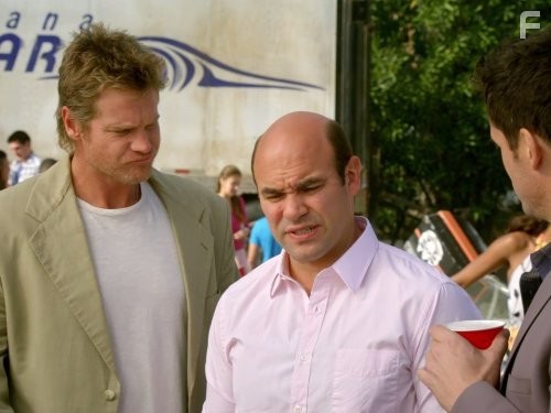 Ian Gomez and Brian Van Holt in Город хищниц (2009)