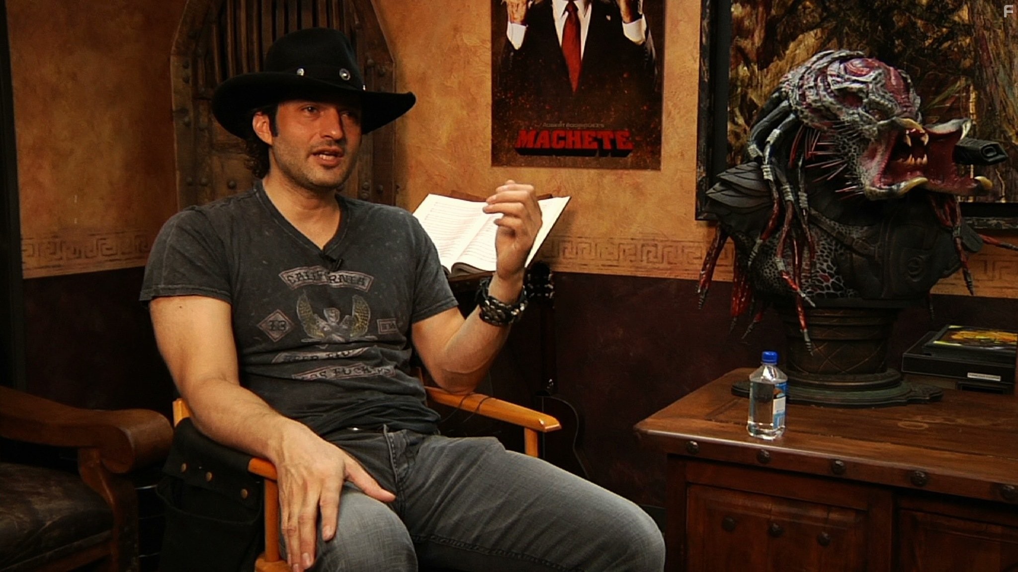Robert Rodriguez in Бок о бок (2012)