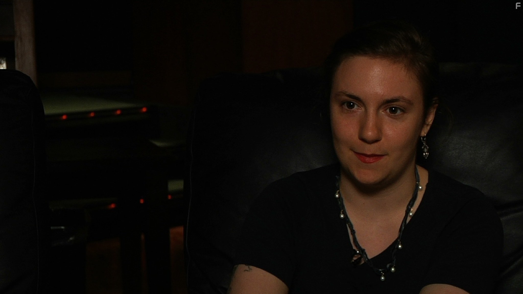 Lena Dunham in Бок о бок (2012)