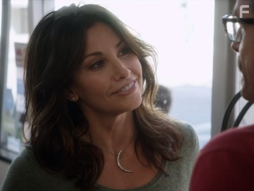 Gina Gershon in Мэрон (2013)