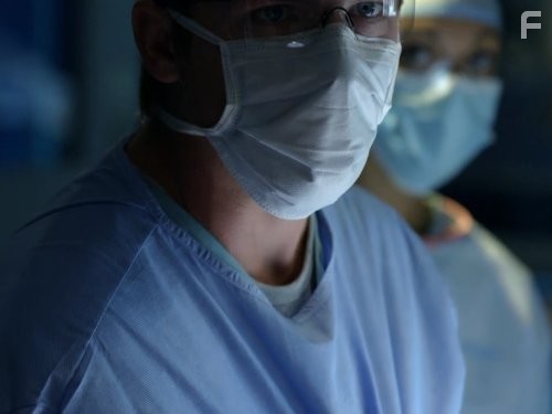 Cynthia Addai-Robinson in Вспомни, что будет (2009)