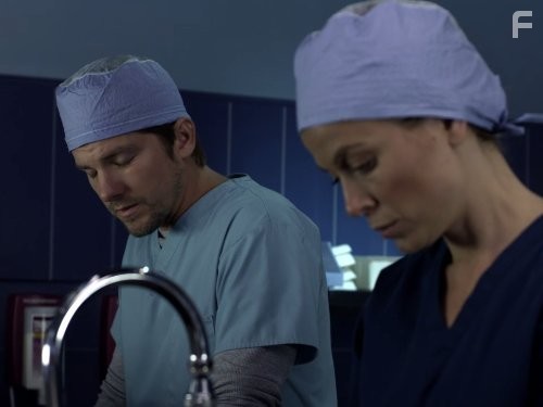 Sonya Walger in Вспомни, что будет (2009)