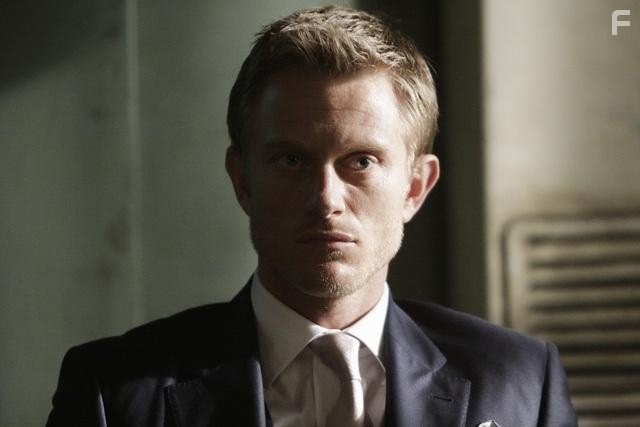 Neil Jackson in Вспомни, что будет (2009)