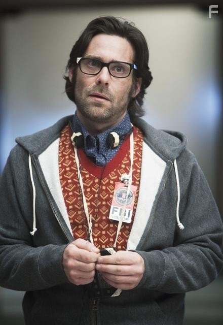 James Callis in Вспомни, что будет (2009)