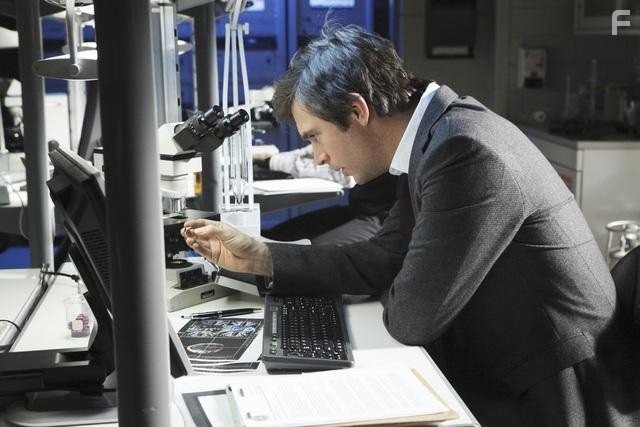 Jack Davenport in Вспомни, что будет (2009)