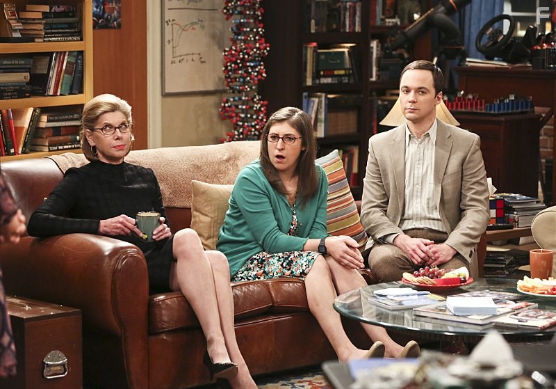 Christine Baranski, Mayim Bialik, and Jim Parsons in Теория большого взрыва (2007)
