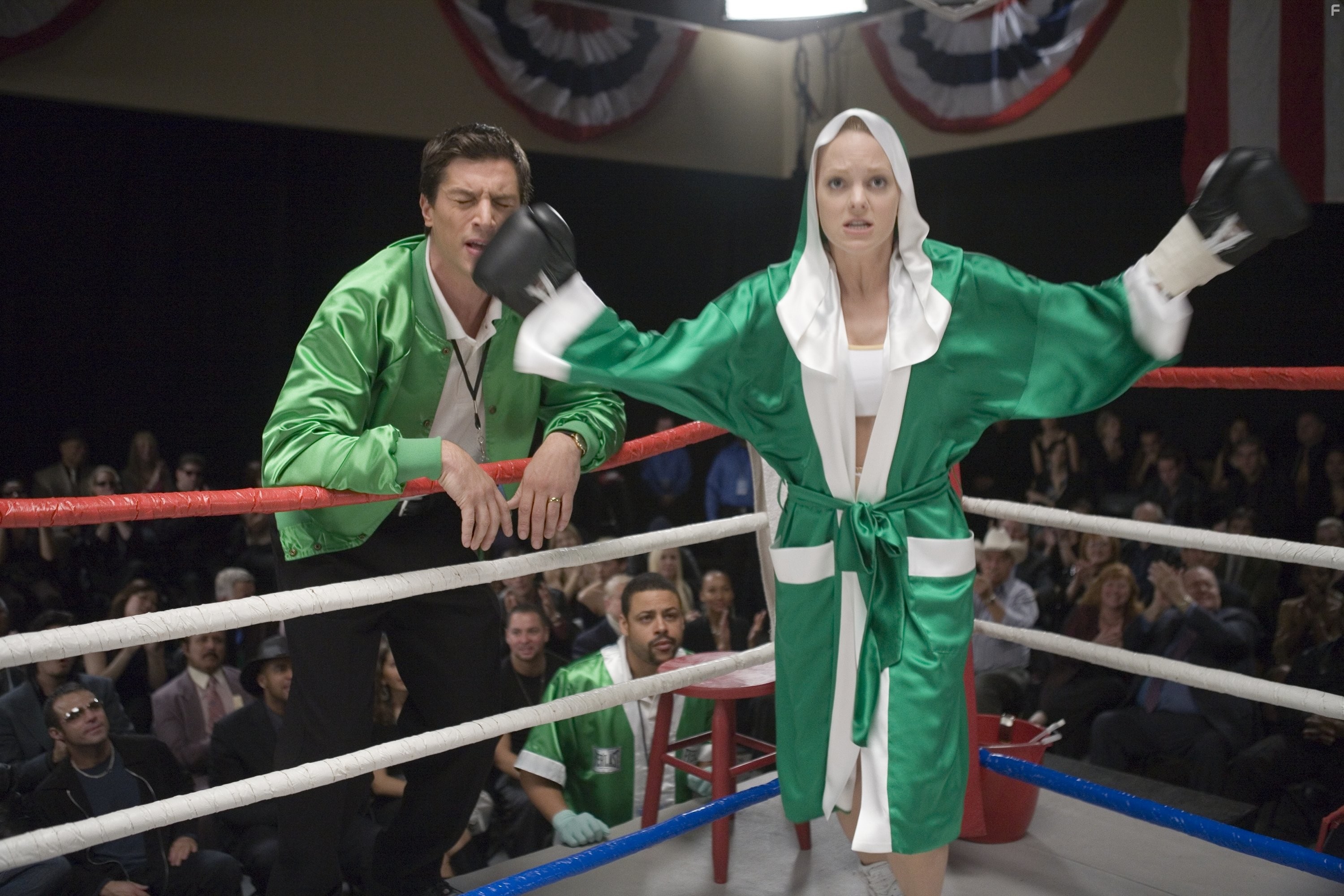 Simon Rex and Anna Faris in Очень страшное кино 4 (2006)