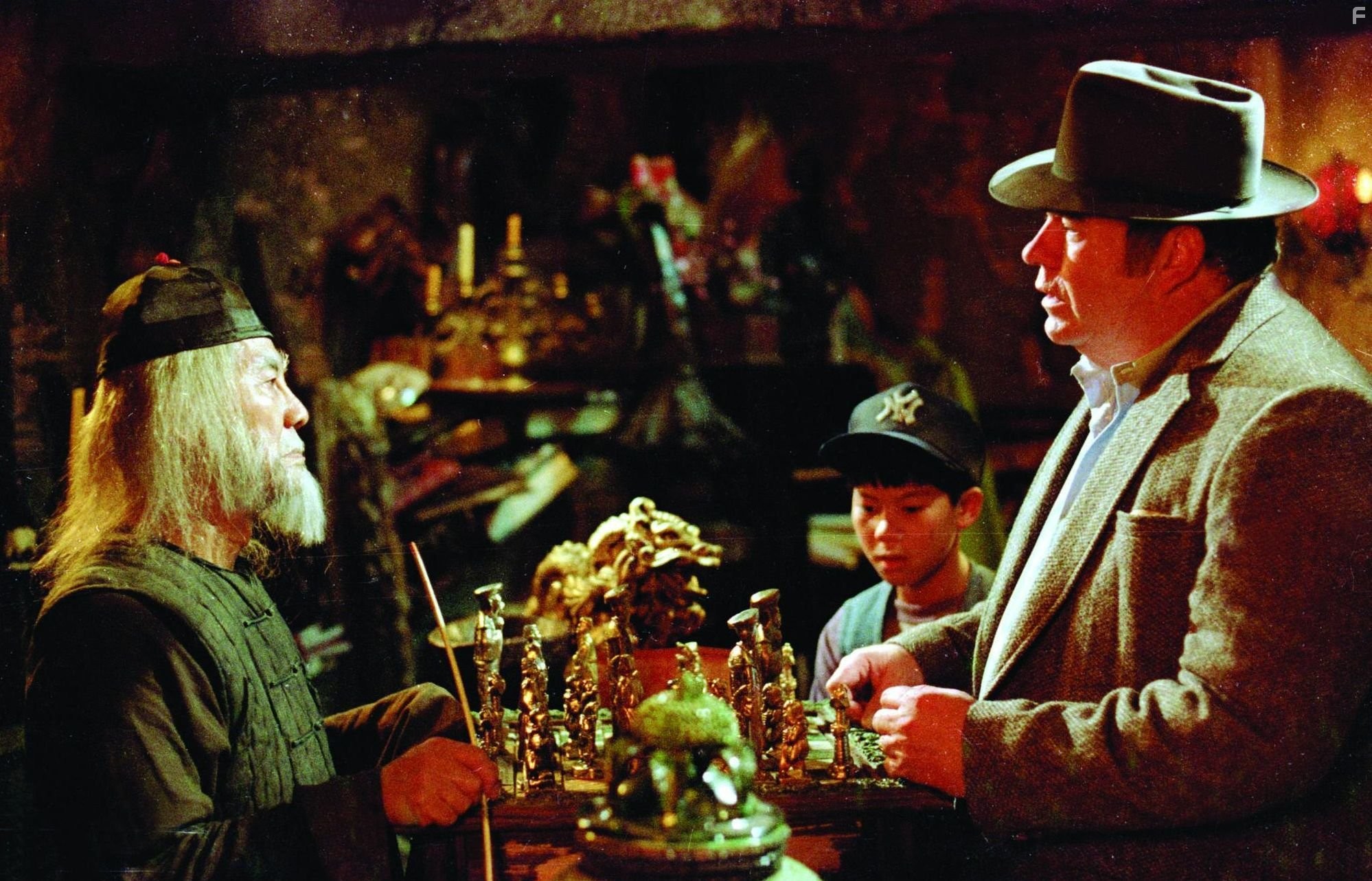 Hoyt Axton, John Louie, and Keye Luke in Гремлины (1984)