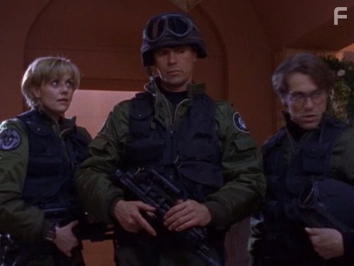 Richard Dean Anderson, Michael Shanks, and Amanda Tapping in Звёздные врата: ЗВ-1 (1997)