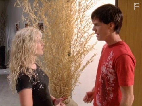 Burgess Abernethy and Cariba Heine in H2O: Просто добавь воды (2006)
