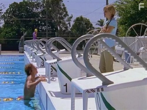 Claire Holt and Christopher Poree in H2O: Просто добавь воды (2006)