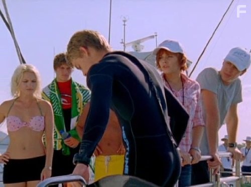 Luke Mitchell, Burgess Abernethy, and Taryn Marler in H2O: Просто добавь воды (2006)