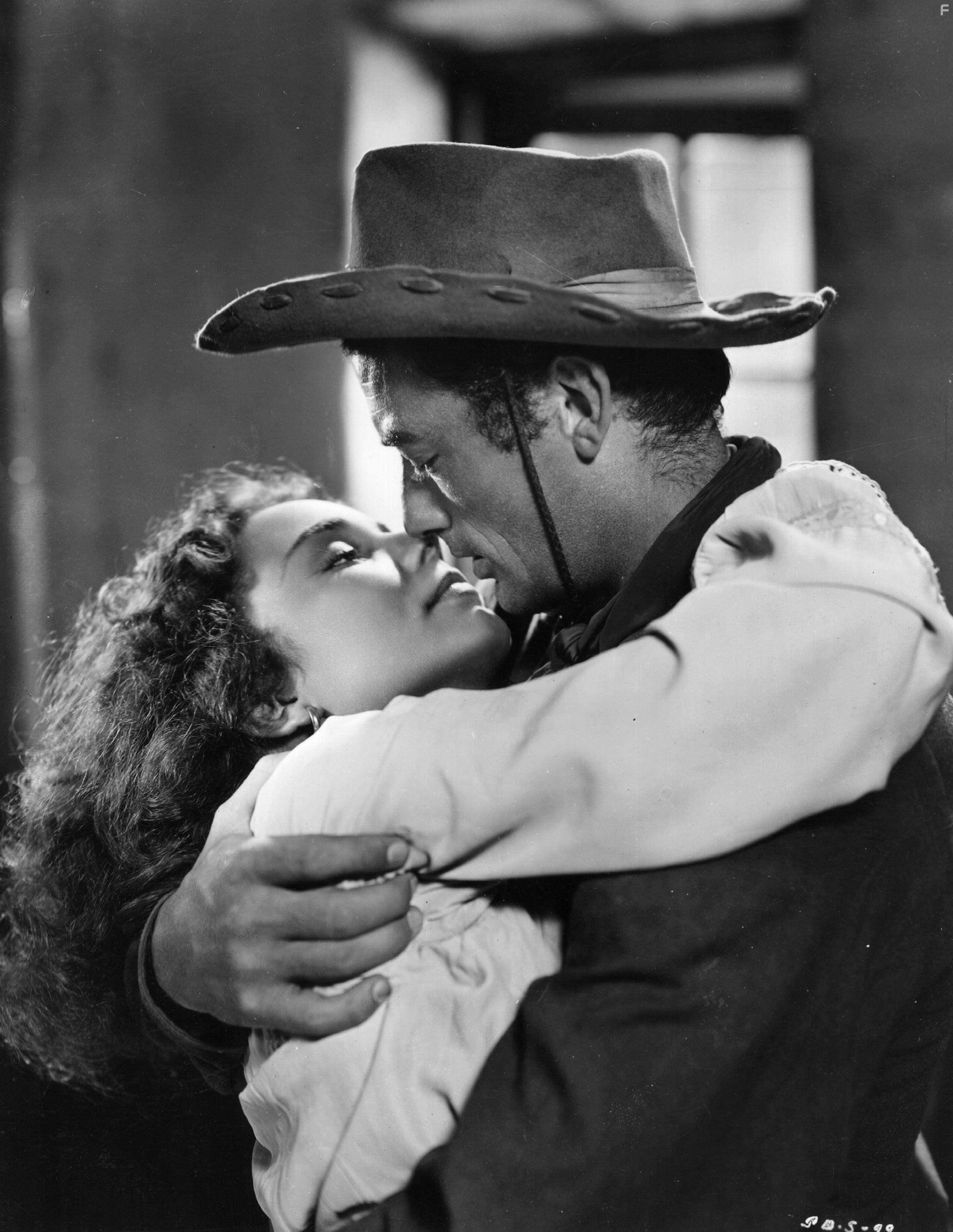 Gregory Peck and Jennifer Jones in Дуэль под солнцем (1946)