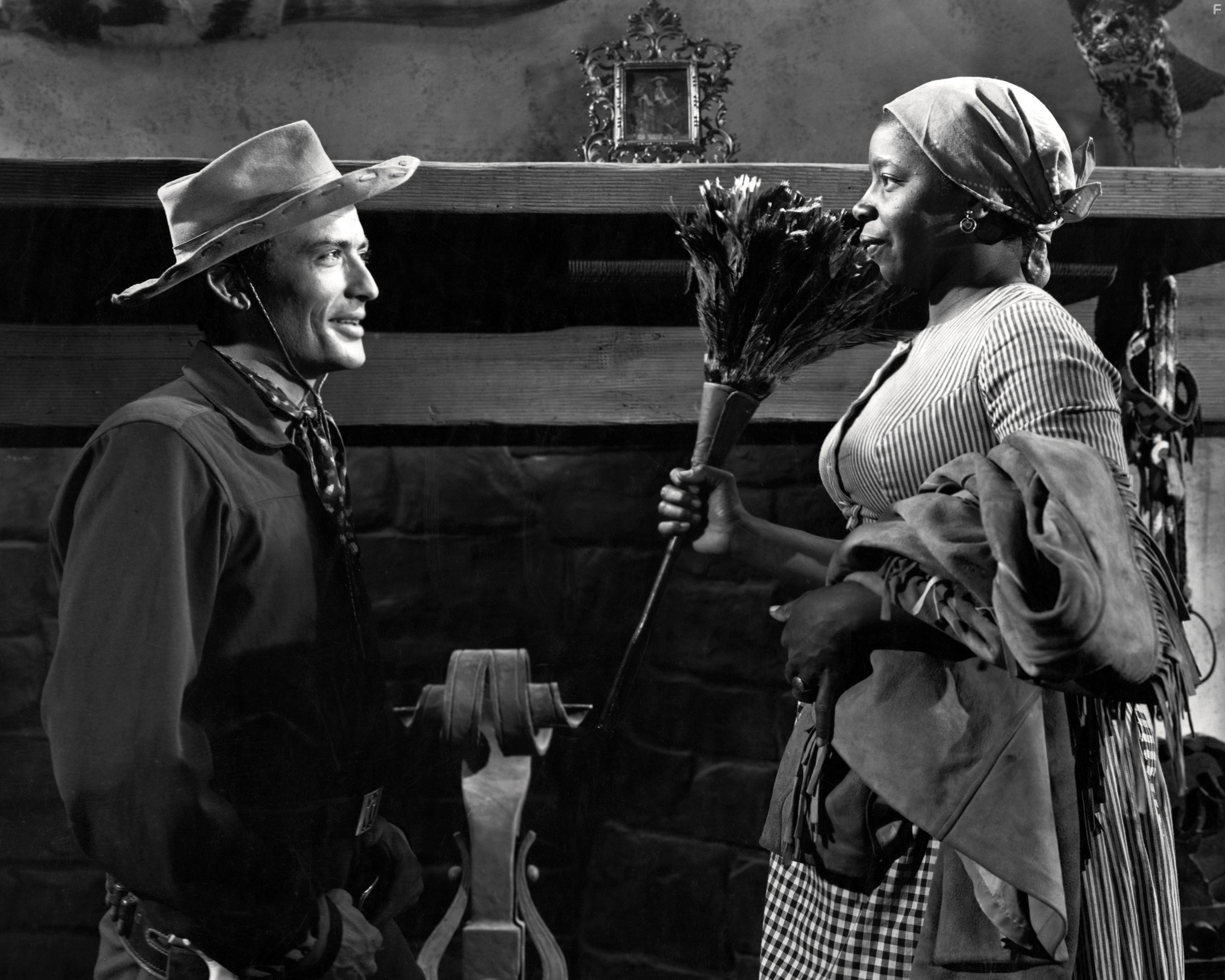 Gregory Peck and Butterfly McQueen in Дуэль под солнцем (1946)