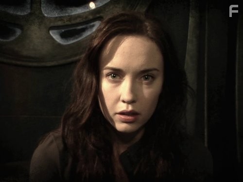 Elyse Levesque in Звёздные врата: Вселенная (2009)