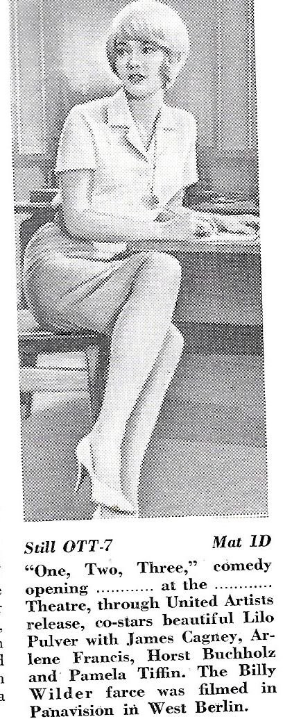 Liselotte Pulver in Один, два, три (1961)