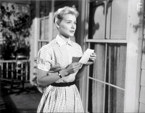 Hope Lange in Молодые львы (1958)