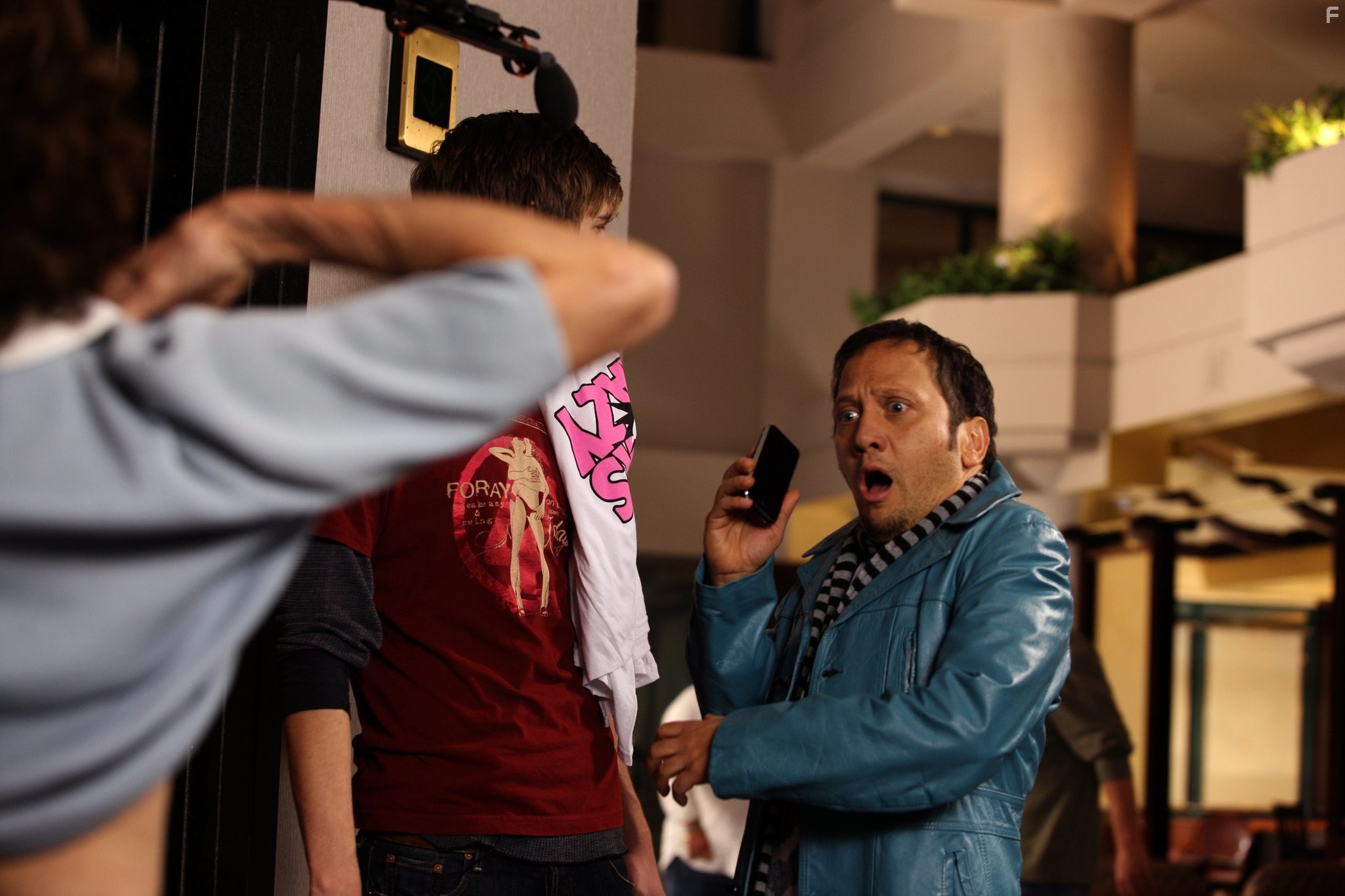 Rob Schneider in Американская девственница (2009)