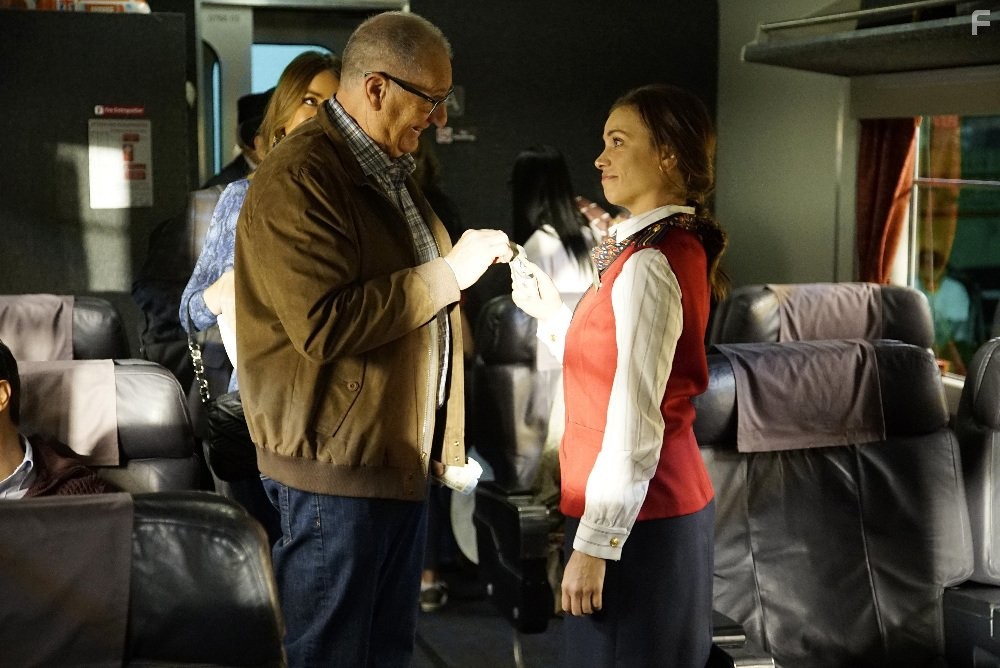 Ed O'Neill in Американская семейка (2009)