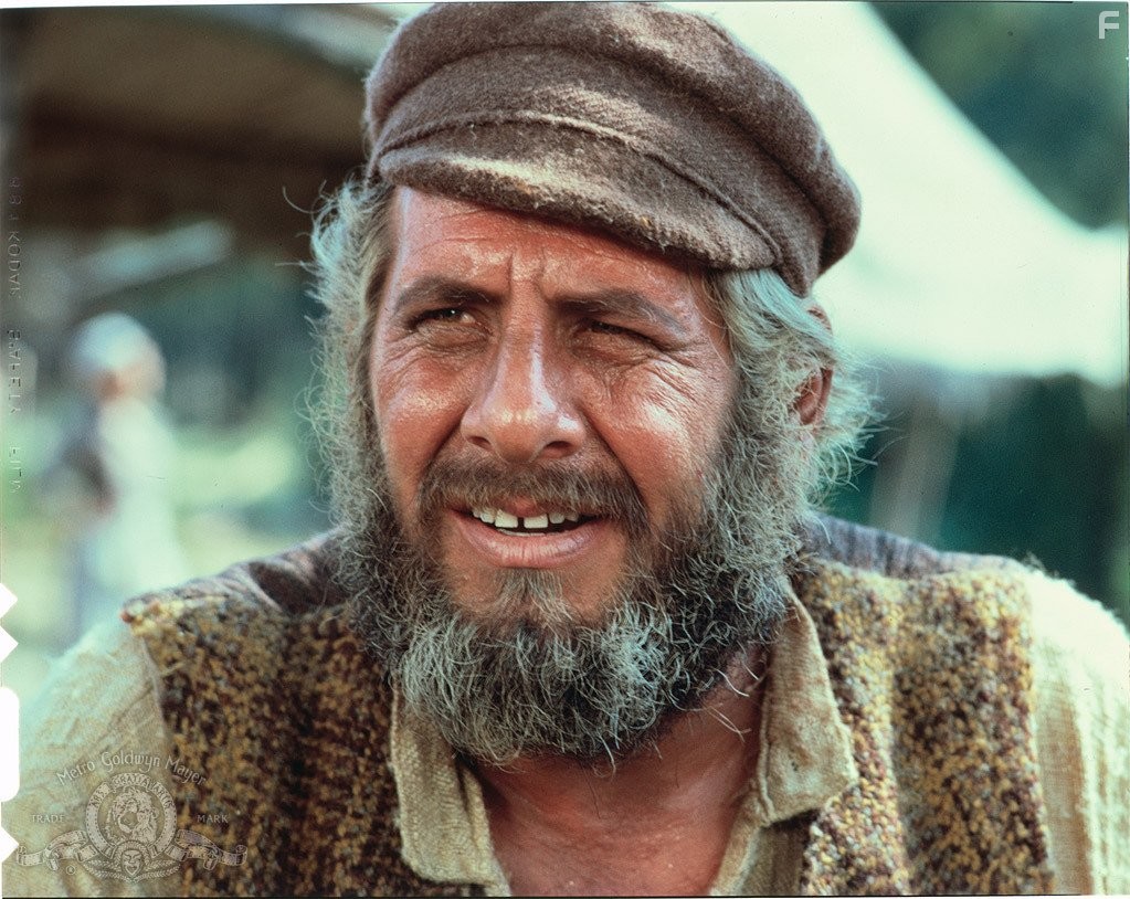 Topol in Скрипач на крыше (1971)