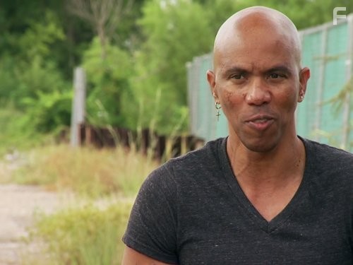 Pit Bulls and Parolees (2009)