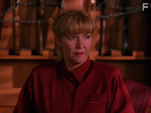 Charlotte Stewart in Твин Пикс (1990)
